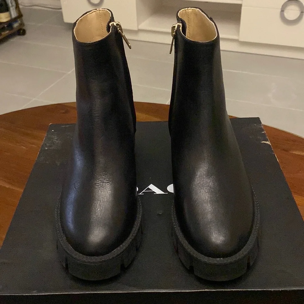 NEW‼️ COACH Women's Chrissy Leather Boot - Picture 3 of 11